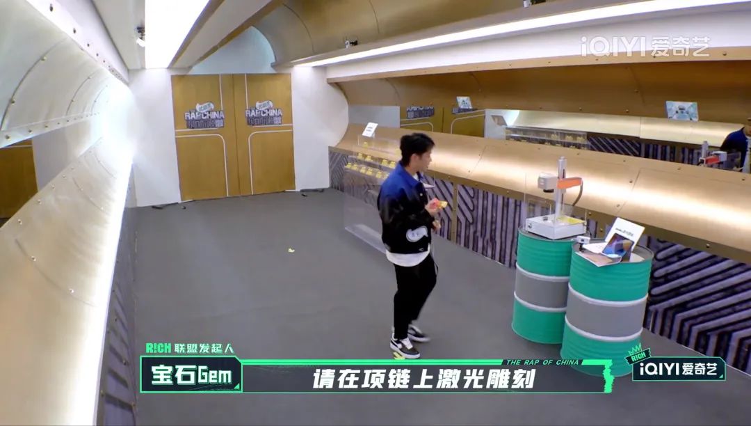 美式篮球背心规则比赛视频_美式篮球背心比赛规则_美式篮球背景图