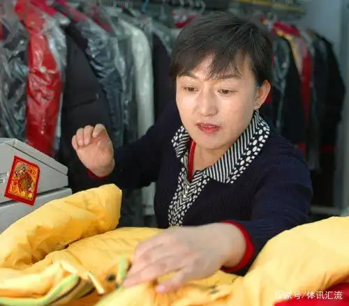 广州举重世界冠军_广东世界举重冠军是谁_广东举重世界冠军运动员