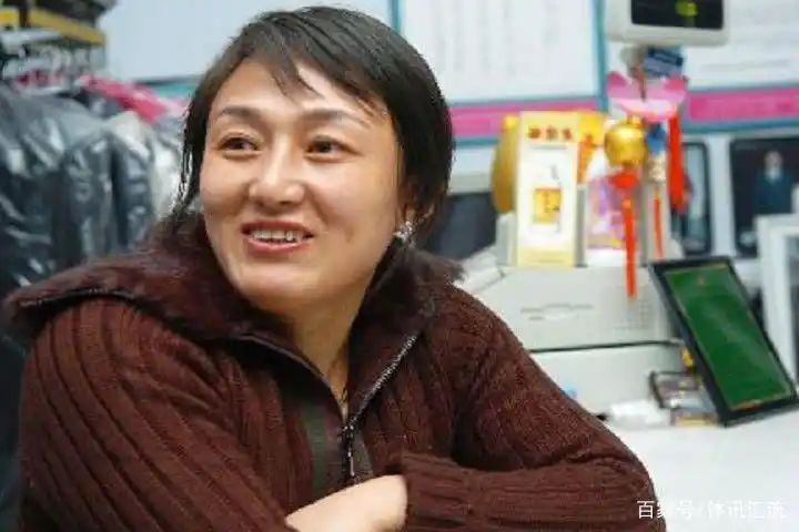 广东世界举重冠军是谁_广州举重世界冠军_广东举重世界冠军运动员
