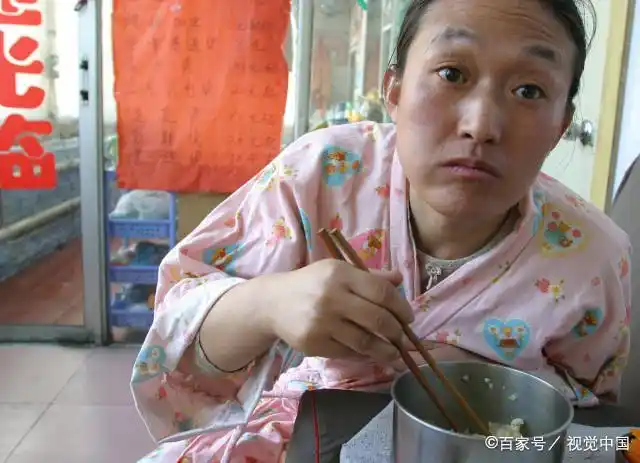 广州举重世界冠军_广东举重世界冠军运动员_广东世界举重冠军是谁