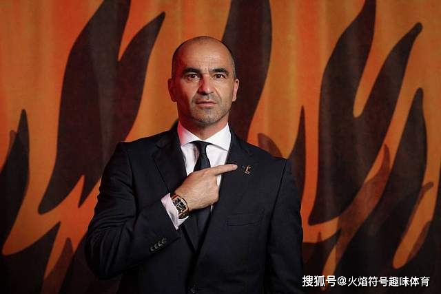 足球历史五大中后卫名单_足球史上后卫_足球中后卫名将