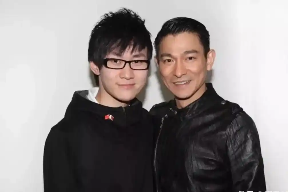 北京儿童游泳比赛成绩_北京8岁儿童游泳冠军有哪些_北京游泳世界冠军