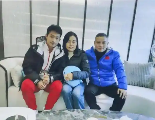 北京8岁儿童游泳冠军有哪些_北京游泳世界冠军_北京儿童游泳比赛成绩