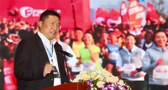 游泳冠军阿棒是谁_游泳棒是什么_游泳棒实心