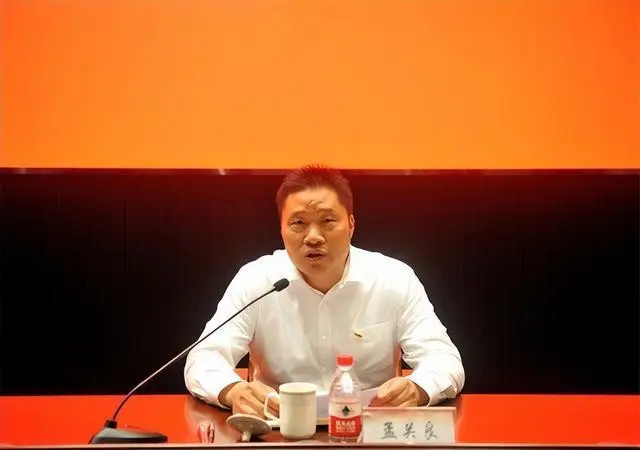 游泳冠军阿棒是谁_游泳棒实心_游泳棒是什么