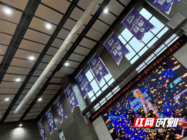 佛山市第一中学篮球队_佛山高中篮球省赛冠军有哪些_佛山高中篮球学校