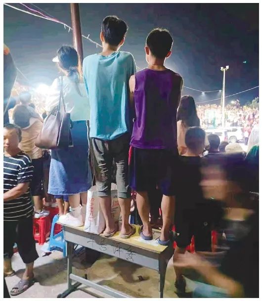 贵州黔东南村BA篮球赛火爆全网，外交部发