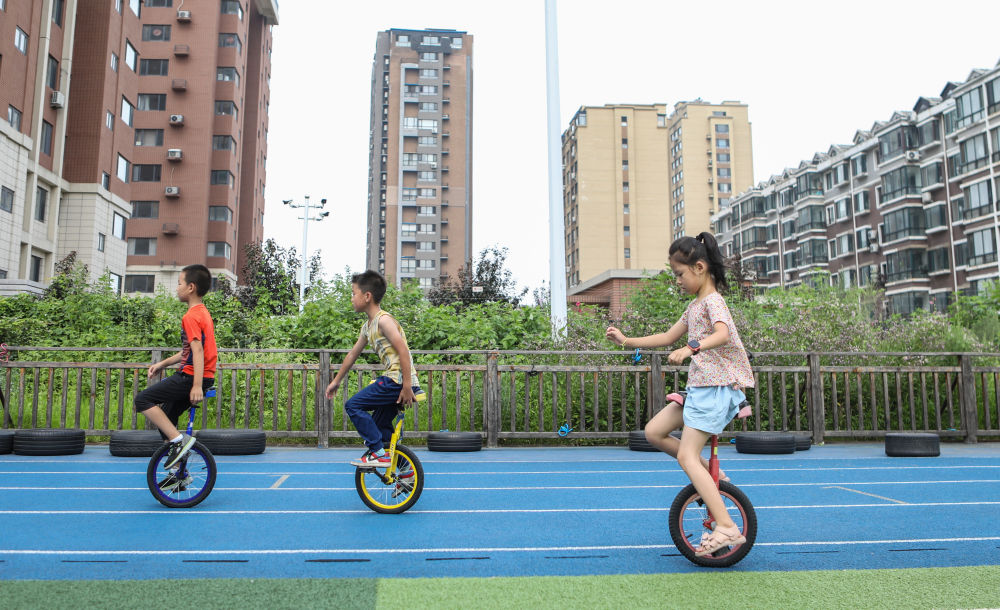高中跑步吗_运动会初高中跑步_高中生跑步能减肥吗